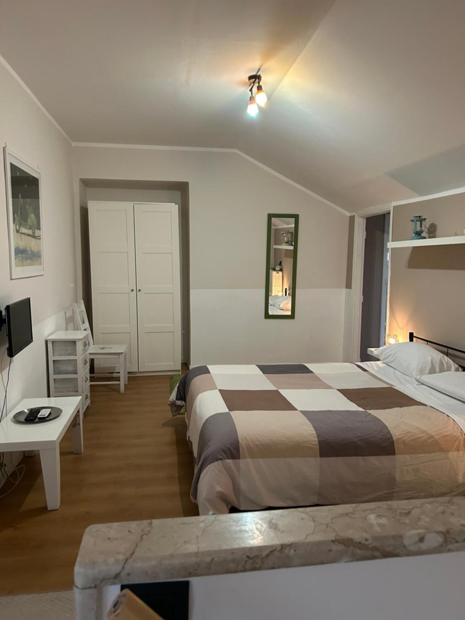 Gabriele 83 Bed & Breakfast 3*